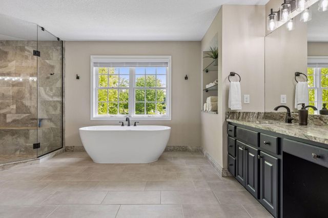 1981 Topaz Drive, Chanhassen, MN 55317