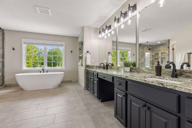 1981 Topaz Drive, Chanhassen, MN 55317