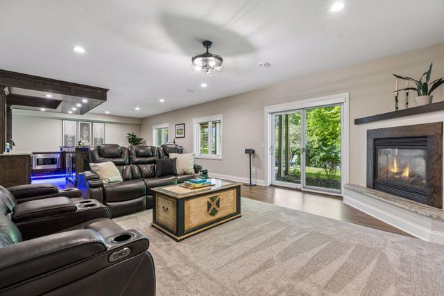1981 Topaz Drive, Chanhassen, MN 55317