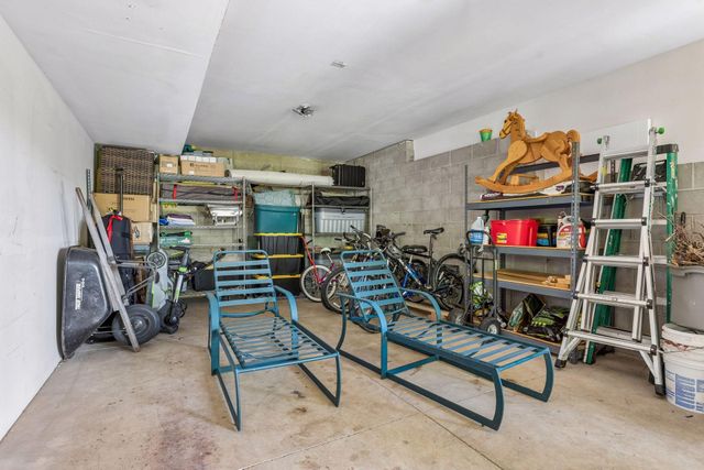 1981 Topaz Drive, Chanhassen, MN 55317