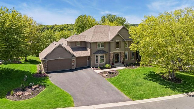 1981 Topaz Drive, Chanhassen, MN 55317