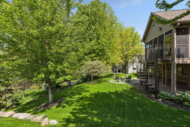 1981 Topaz Drive, Chanhassen, MN 55317