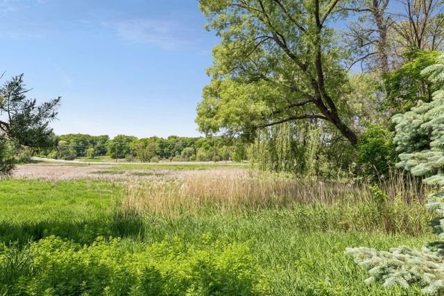 1981 Topaz Drive, Chanhassen, MN 55317
