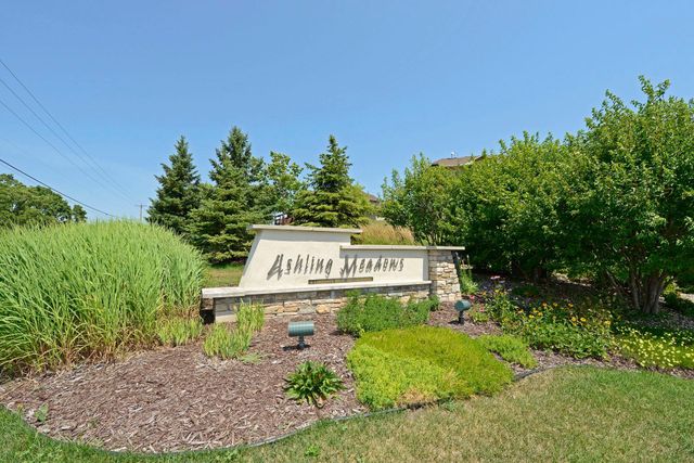 1981 Topaz Drive, Chanhassen, MN 55317