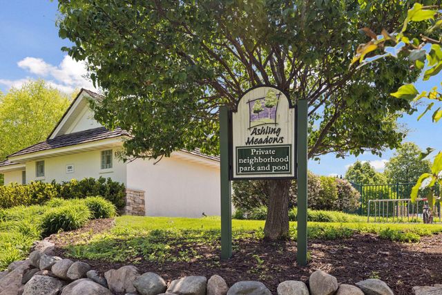 1981 Topaz Drive, Chanhassen, MN 55317