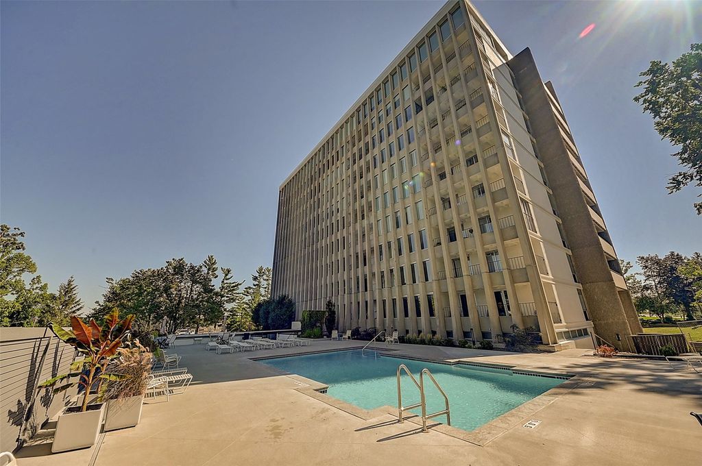 2222 1st Avenue NE 507, Cedar Rapids, IA 52402