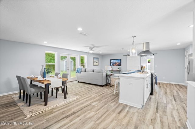 5406 MATANZAS Way, Jacksonville, FL 32211