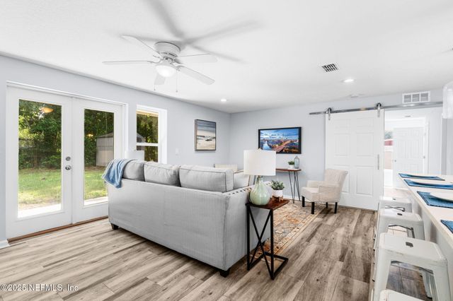 5406 MATANZAS Way, Jacksonville, FL 32211