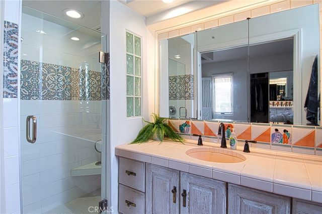2209 Elden Avenue, Costa Mesa, CA 92627