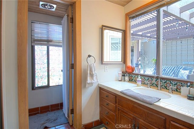 2209 Elden Avenue, Costa Mesa, CA 92627