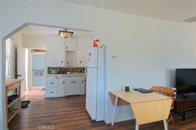 2209 Elden Avenue, Costa Mesa, CA 92627