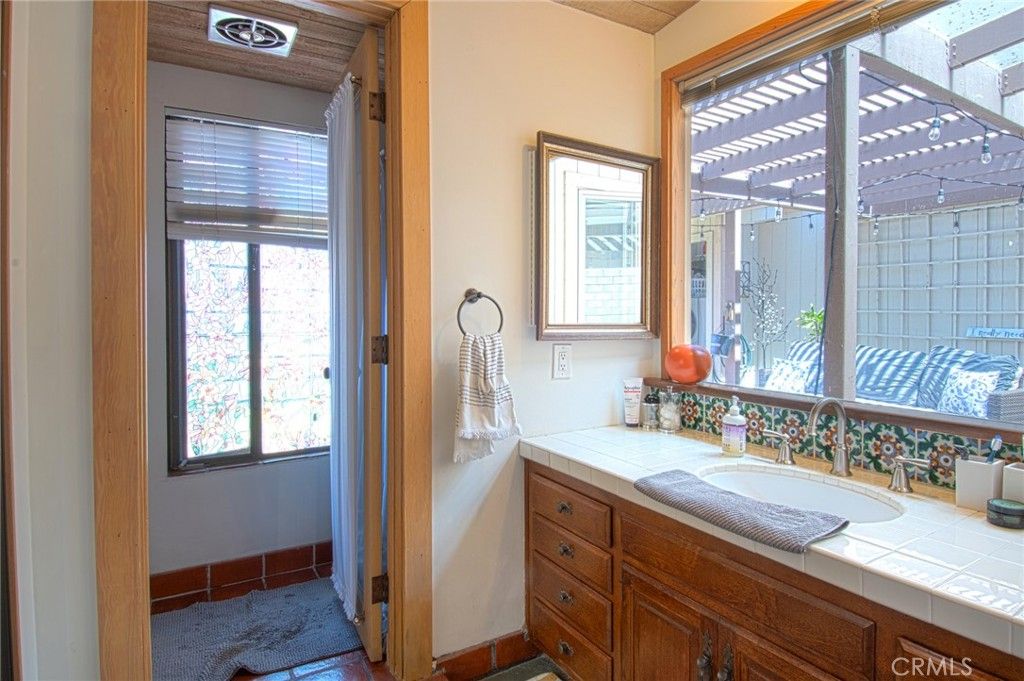 Image 43 of property listing at 2209 Elden Avenue, Costa Mesa, CA 92627