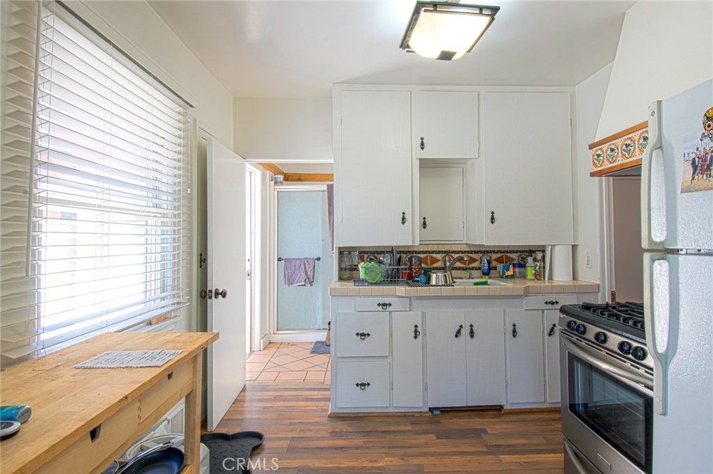 Image 52 of property listing at 2209 Elden Avenue, Costa Mesa, CA 92627