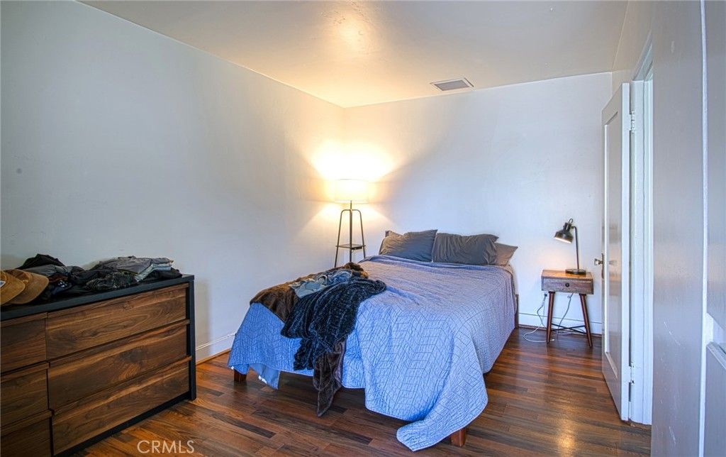Image 54 of property listing at 2209 Elden Avenue, Costa Mesa, CA 92627