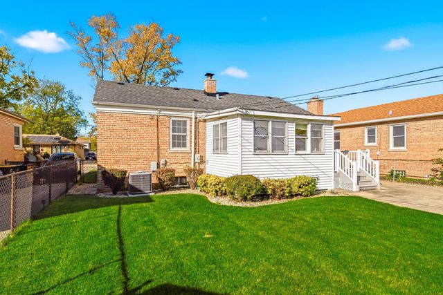 9319 S Ridgeway Avenue, Evergreen Park, IL 60805