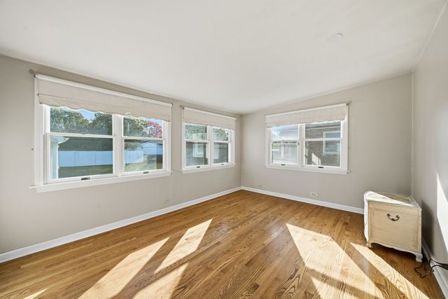 9319 S Ridgeway Avenue, Evergreen Park, IL 60805