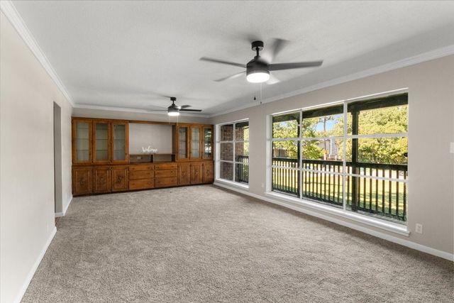 6000 Monterrey Drive, Fort Worth, TX 76112