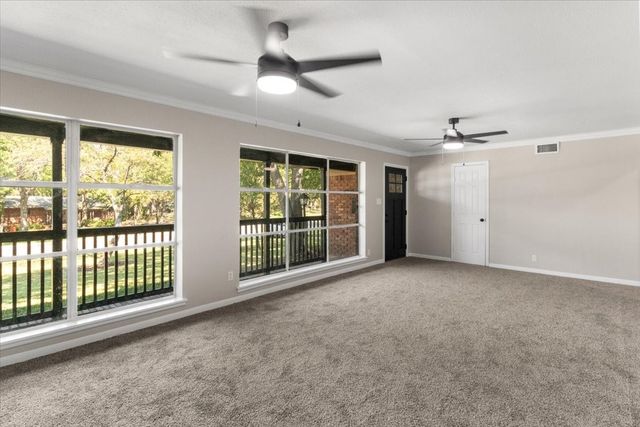 6000 Monterrey Drive, Fort Worth, TX 76112