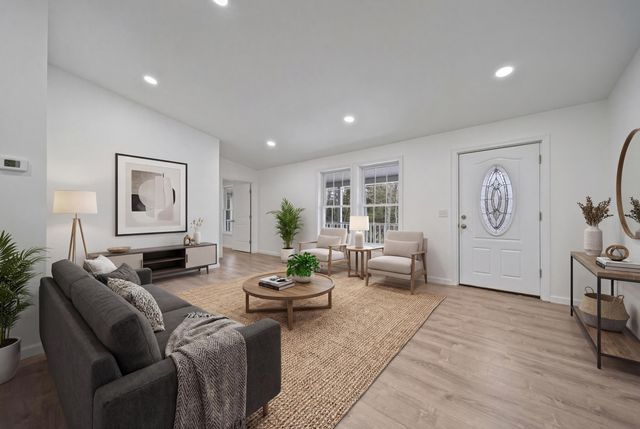 54 Deacons Lane, Troy, NH 03456