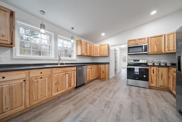 54 Deacons Lane, Troy, NH 03456