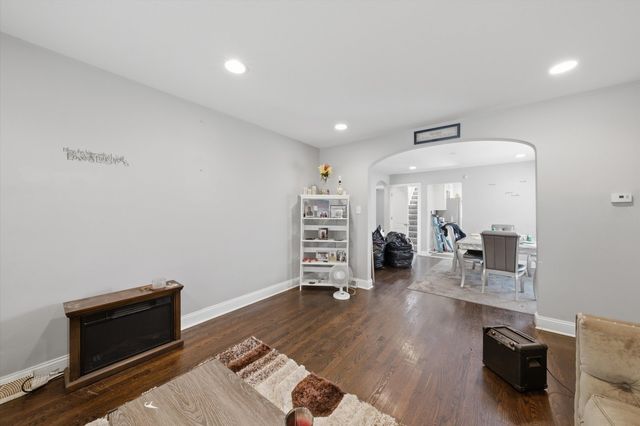11343 S Green Street, Chicago, IL 60643