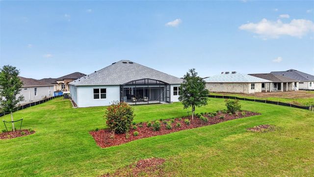 3954 KENNEBUNK LOOP, Mount Dora, FL 32757