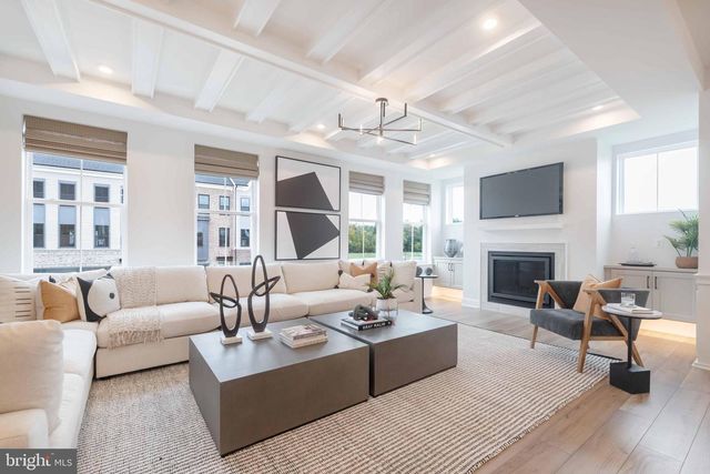 23695 HARDESTY TER, Ashburn, VA 20148