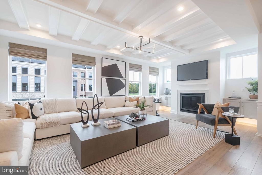 Image 10 of property listing at 23695 HARDESTY TER, Ashburn, VA 20148