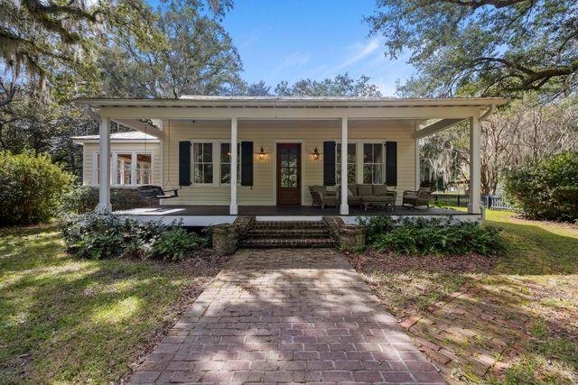 1095 Hughes Road, Johns Island, SC 29455