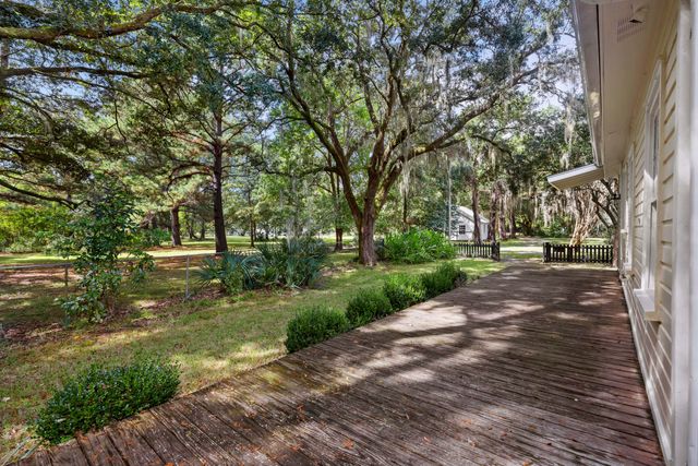 1095 Hughes Road, Johns Island, SC 29455