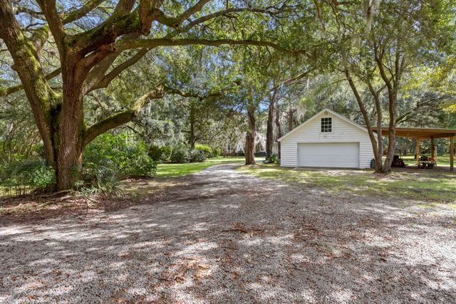 1095 Hughes Road, Johns Island, SC 29455