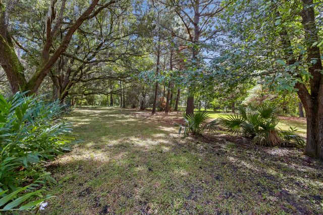 1095 Hughes Road, Johns Island, SC 29455