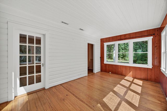 1095 Hughes Road, Johns Island, SC 29455