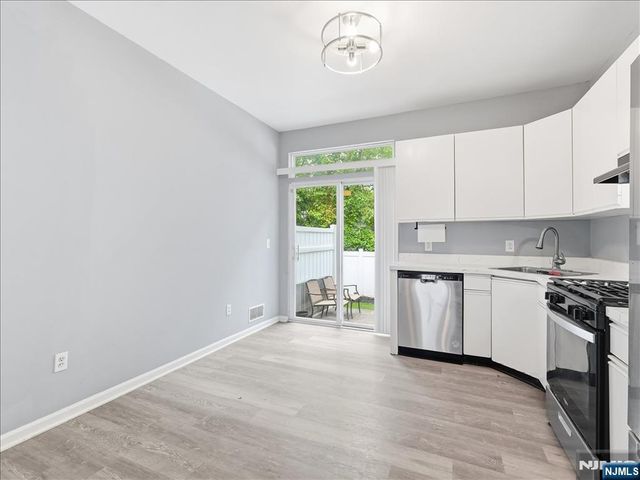 4 Derby Street 2, East Orange, NJ 07018