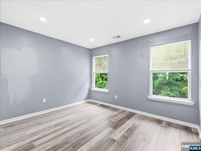 4 Derby Street 2, East Orange, NJ 07018
