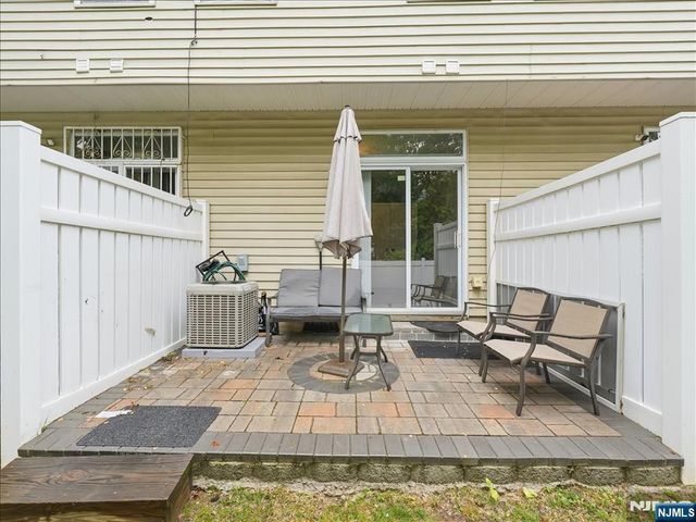 4 Derby Street 2, East Orange, NJ 07018
