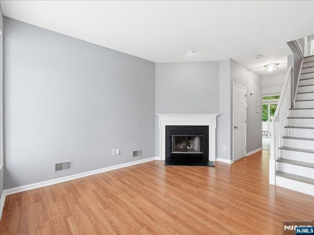 4 Derby Street 2, East Orange, NJ 07018