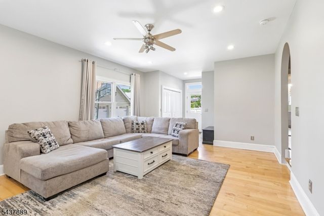 1032 Kipling Rd, Elizabeth City, NJ 07208