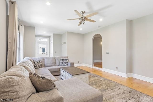 1032 Kipling Rd, Elizabeth City, NJ 07208