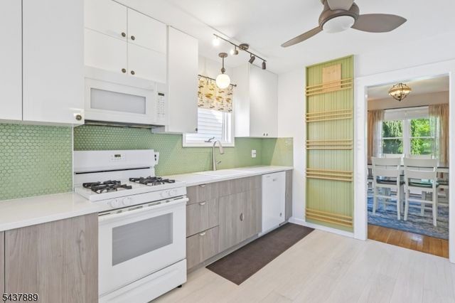 1032 Kipling Rd, Elizabeth City, NJ 07208
