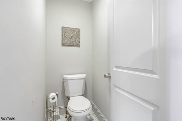 1032 Kipling Rd, Elizabeth City, NJ 07208