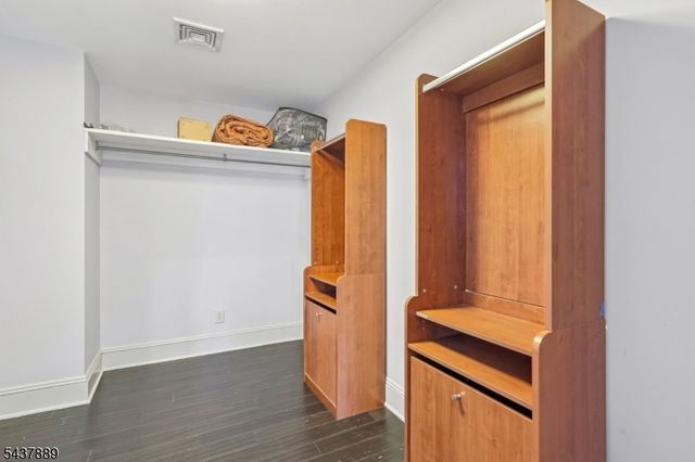 1032 Kipling Rd, Elizabeth City, NJ 07208