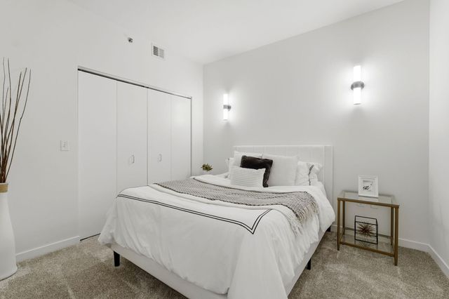 929 Portland Avenue 810, Minneapolis, MN 55404