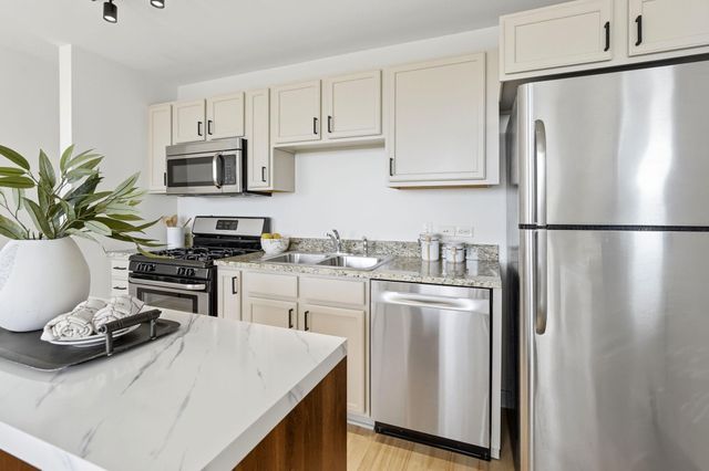 929 Portland Avenue 810, Minneapolis, MN 55404