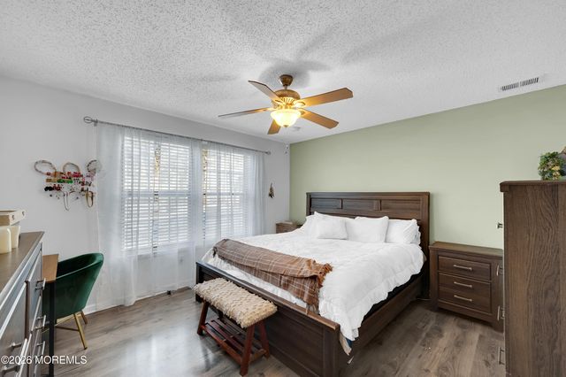 161 Lilac Court, Jackson, NJ 08527