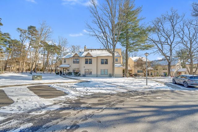 161 Lilac Court, Jackson, NJ 08527