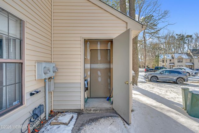 161 Lilac Court, Jackson, NJ 08527