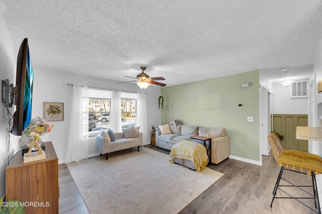 161 Lilac Court, Jackson, NJ 08527