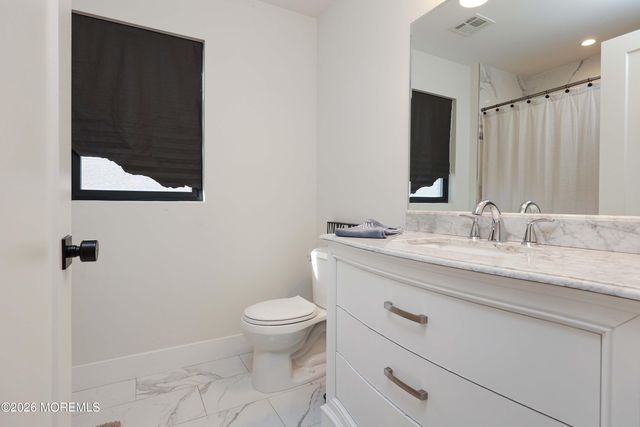 35 Alberta Avenue, North Middletown, NJ 07748