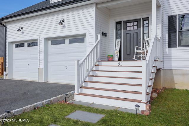 35 Alberta Avenue, North Middletown, NJ 07748